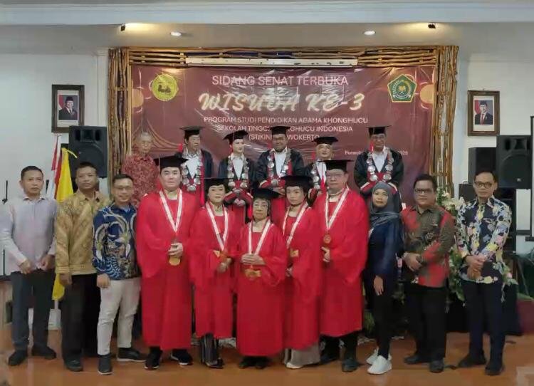 Wisuda ke 3 STIKIN
