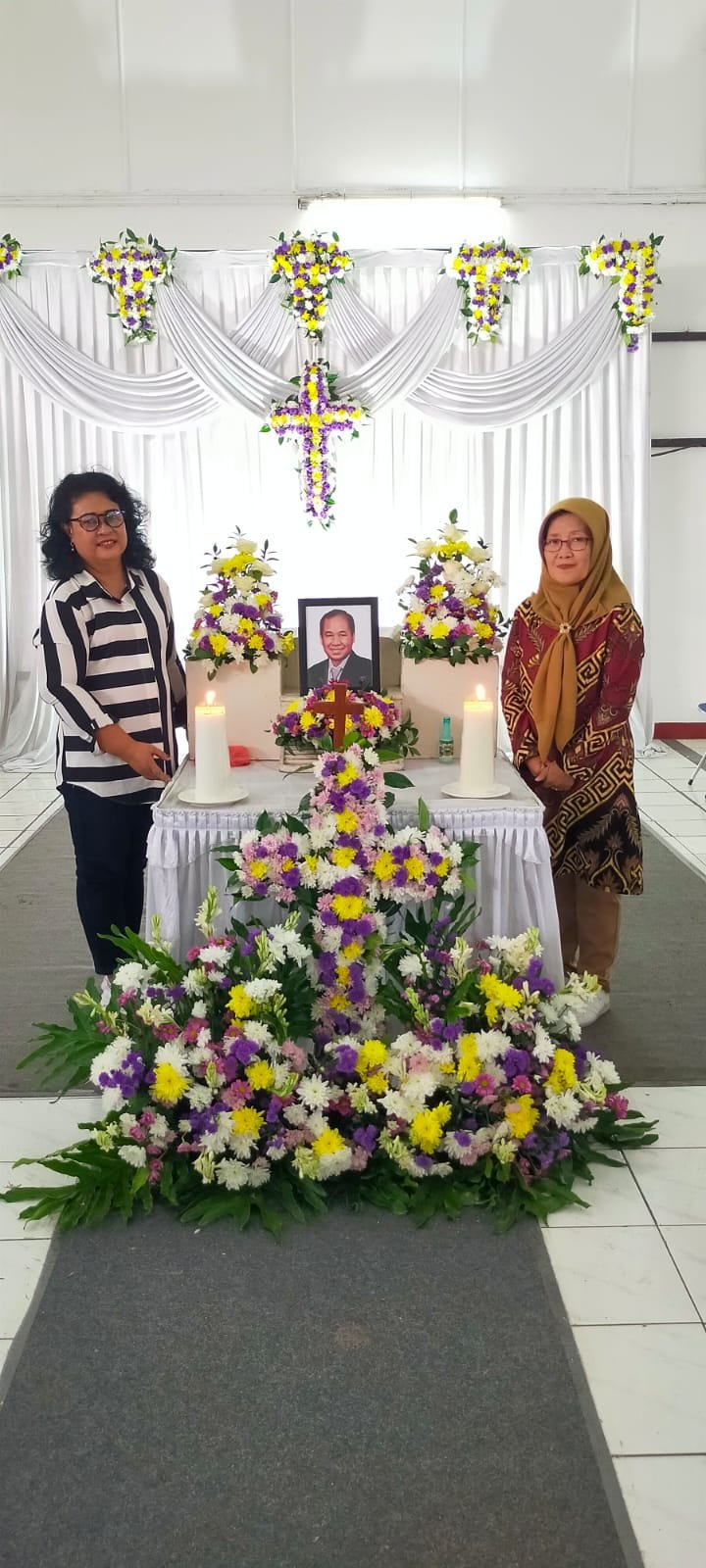 Civitas Akademika Stikin turut berduka cita yg mendalam atas wafatnya Bapak Daud .Selamat jalan Pak